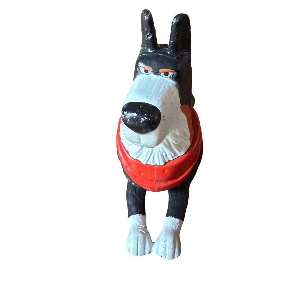 Universal Studios Secret Life of Pets Rooster Dog Figure Red Bandana Rolling Toy